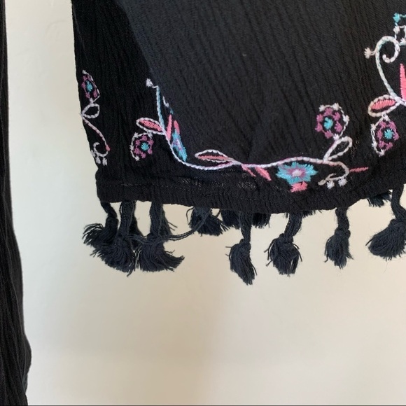 Love, Fire Black Embroidered Fringe Off The Shoulder Dress Size Small - Picture 6 of 10
